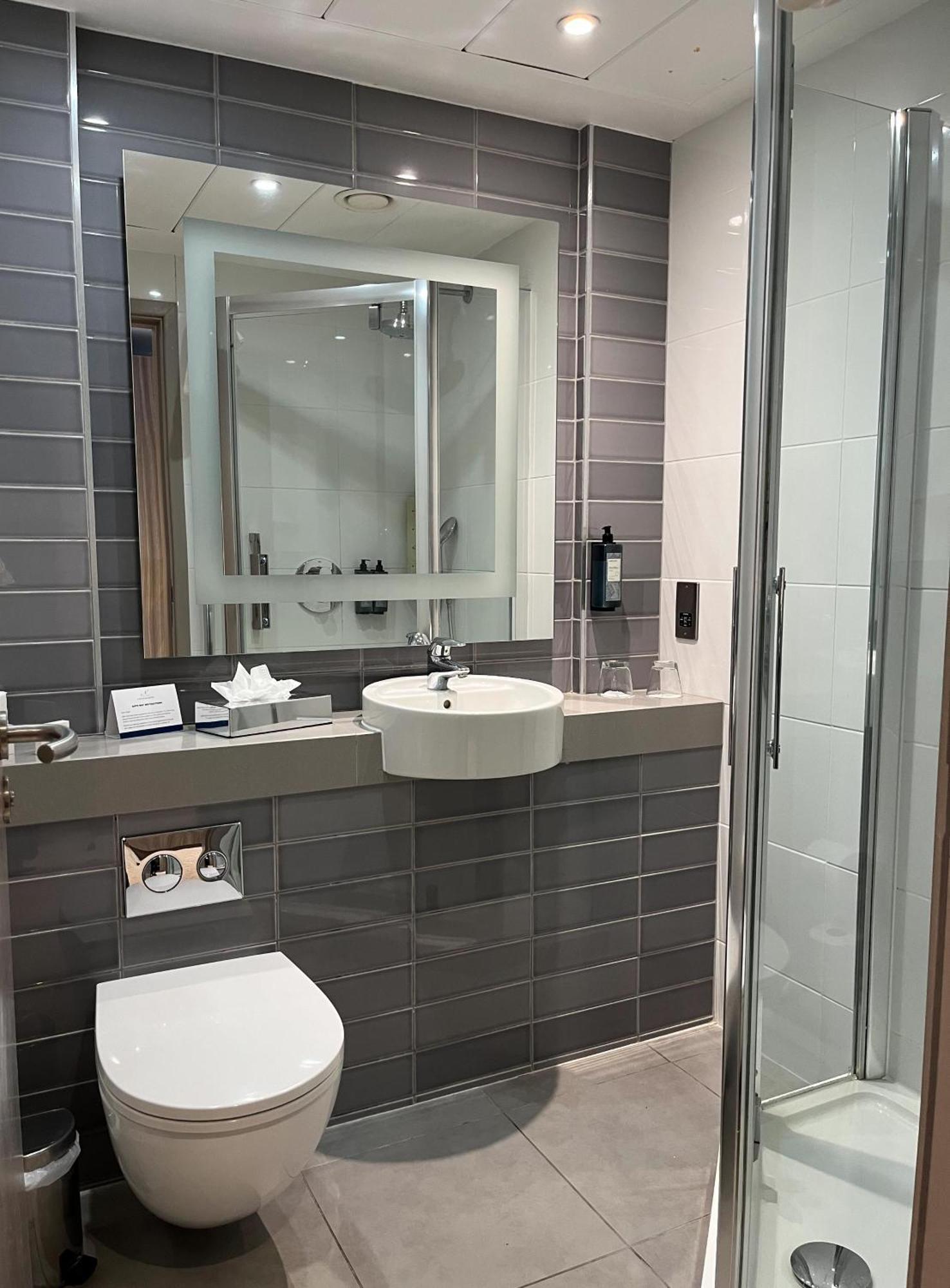 Whites Of Wexford Hotel Екстериор снимка